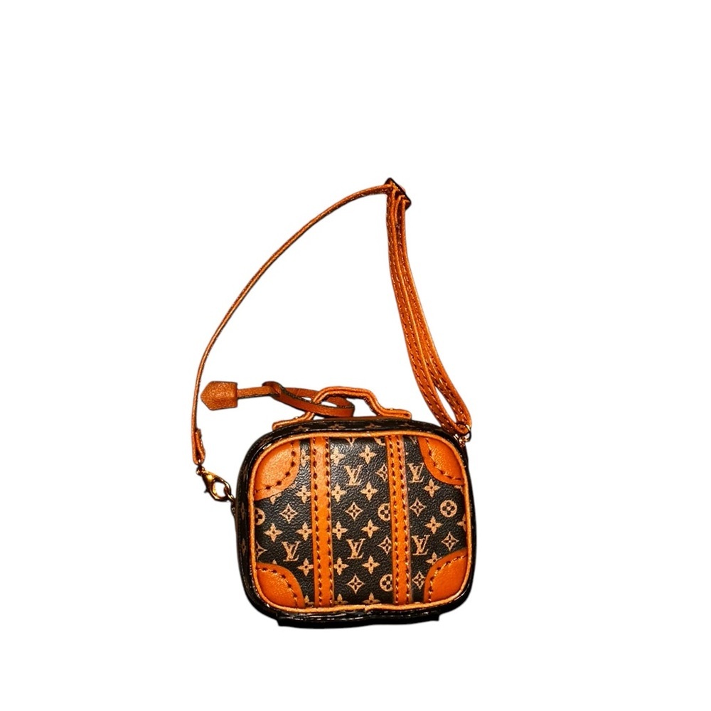 NEW LV Keychain Bag with Keyring​ - Picture 6 of 13